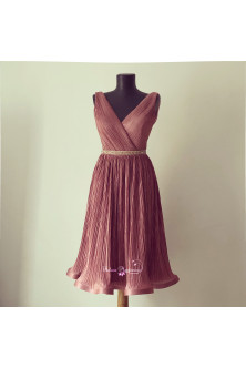 Rochie din tesatura plisata roz nigerian